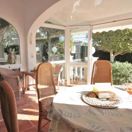 Holiday home Casa Leon By Interhome
