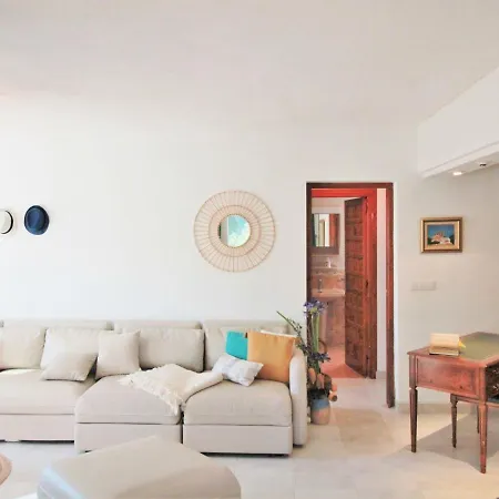 Holiday home Casa Leon By Interhome