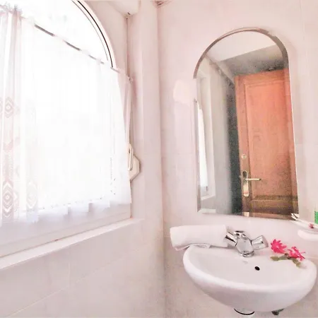 Holiday home Casa Leon By Interhome